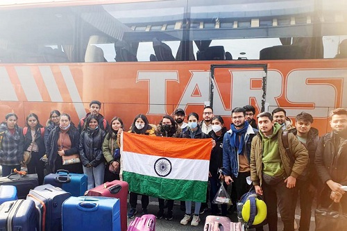 دس ہزار ہندوستانیوں سمیت 1.30 لاکھ غیر ملکیوں کو ملک چھوڑنے میں مدد کی گئی: یوکرین